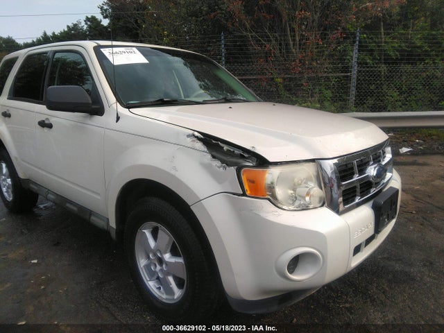 2009 FORD ESCAPE XLS VIN: 1FMCU02709KD07175