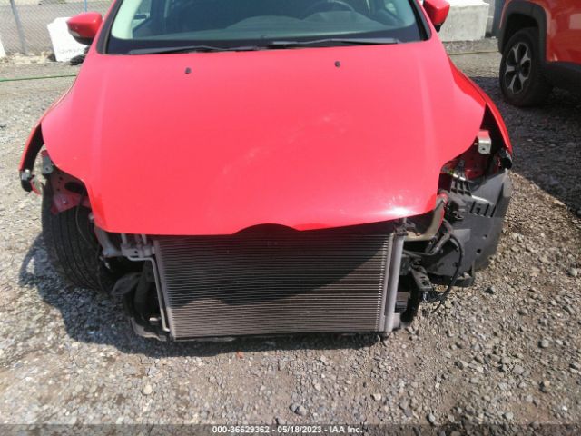 1FADP3K29EL323567 Ford FOCUS SE
