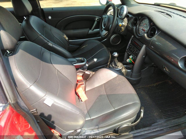 2006 MINI COOPER S WMWRE33526TL16229 Photo 4