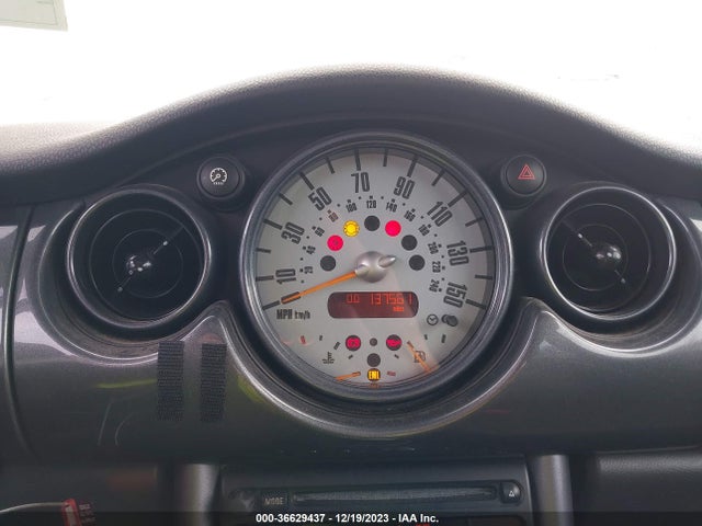 2006 MINI COOPER S WMWRE33526TL16229 Photo 6