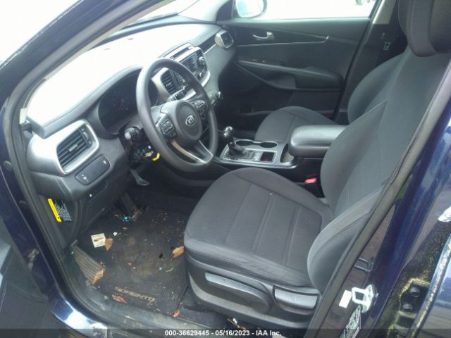 5XYPGDA57GG159811 KIA SORENTO LX