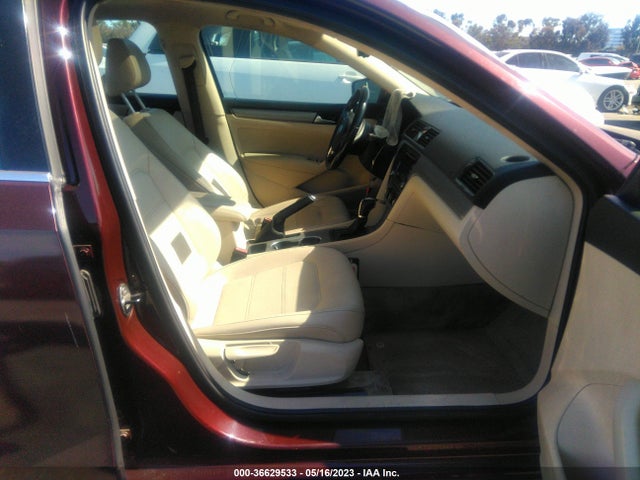 1VWBS7A38EC061023 Volkswagen Passat Se W/sunroof