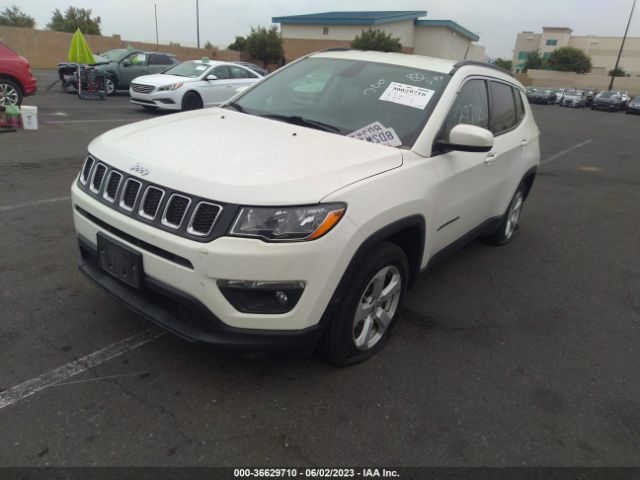3C4NJCBB3JT411142 Jeep Compass Latitude