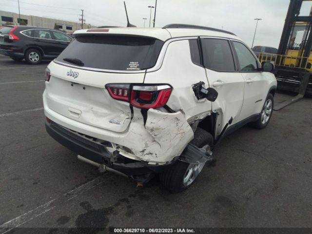 3C4NJCBB3JT411142 Jeep Compass Latitude