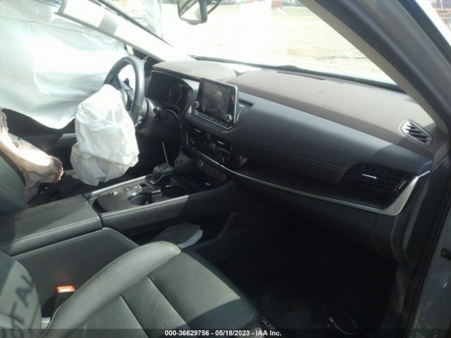 5N1AT3CA0MC738902 Nissan Rogue Sl
