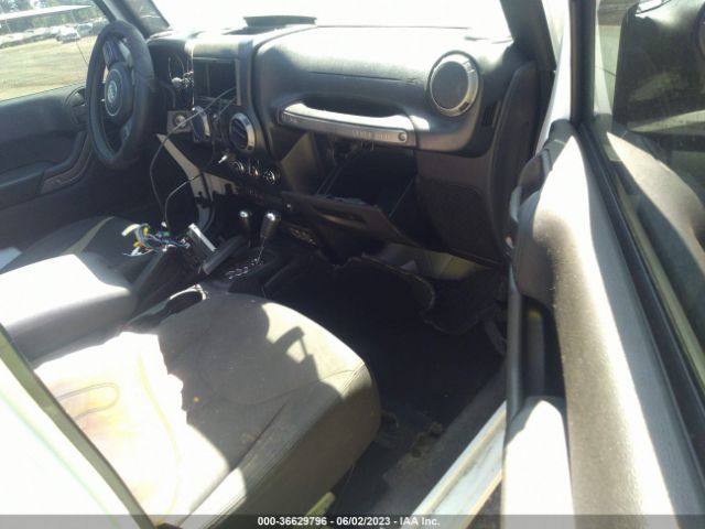 1C4HJWDG8GL346218 Jeep Wrangler Unlimited Sport