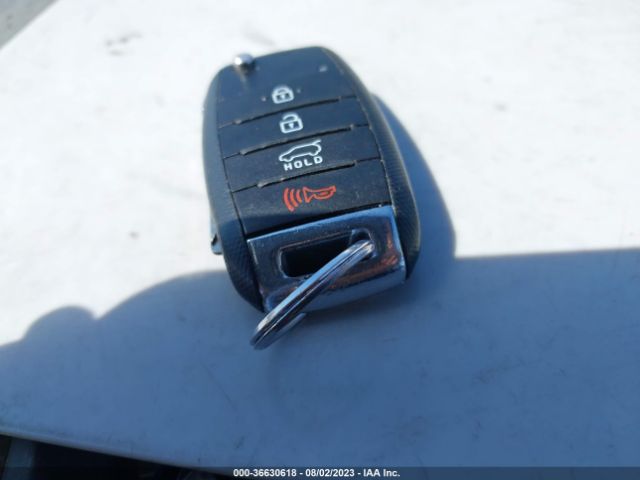 KNDJN2A21J7560930 KIA Soul Base