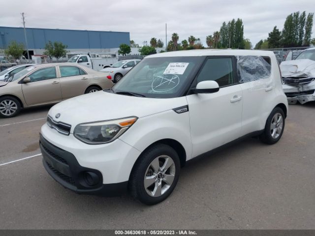 KNDJN2A21J7560930 KIA Soul Base