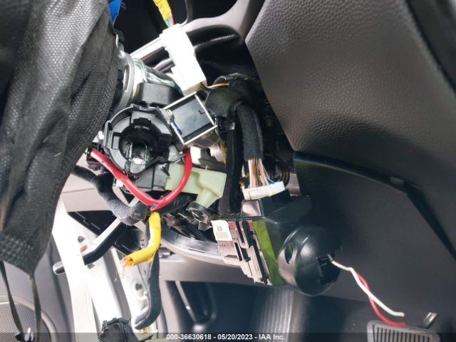 KNDJN2A21J7560930 KIA Soul Base