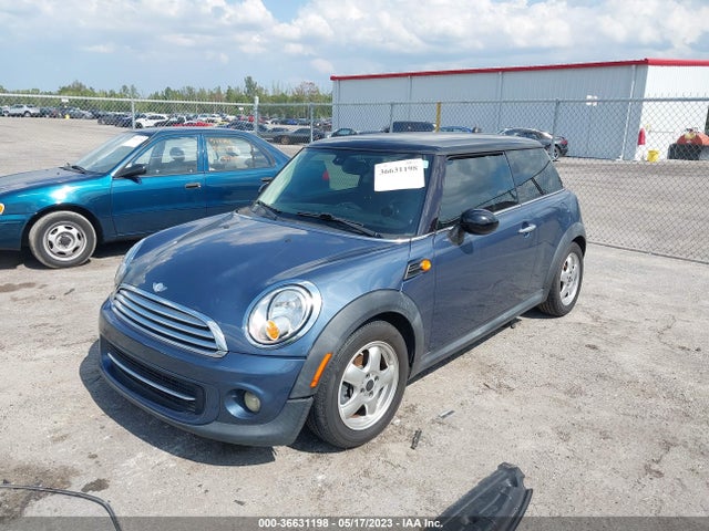 2011 MINI COOPER HARDTOP WMWSU3C51BT099612 Photo 1