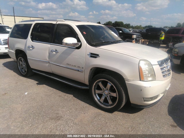 Продаж на аукціоні авто 2008 Cadillac Escalade Esv, vin: 1GYFK668X8R116716, номер лоту: 36631482