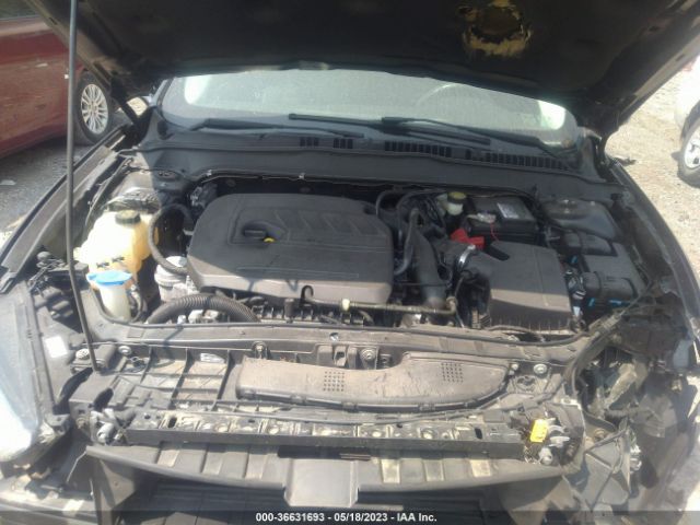3FA6P0HDXFR309440 Ford FUSION SE
