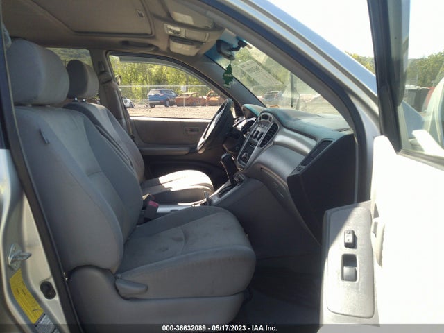 2005 TOYOTA HIGHLANDER VIN: JTEEP21A750136343