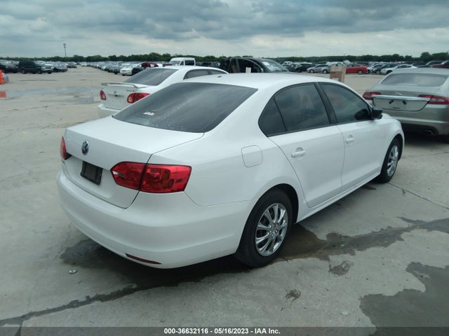 3VW2K7AJ2EM368569 Volkswagen Jetta Sedan S