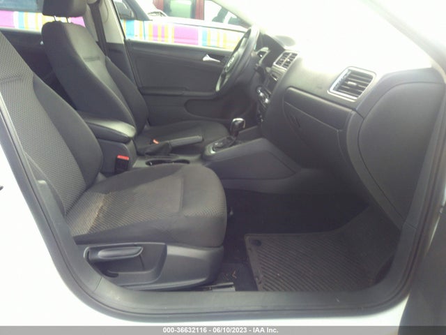 3VW2K7AJ2EM368569 Volkswagen Jetta Sedan S