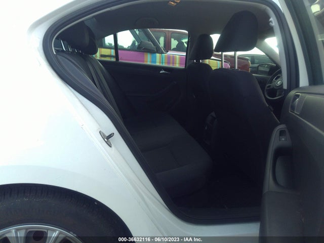 3VW2K7AJ2EM368569 Volkswagen Jetta Sedan S
