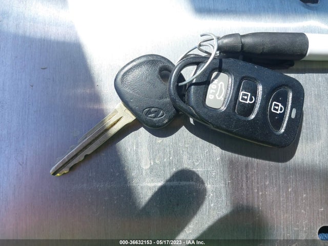 Hyundai ELANTRA SE 2017 KMHD84LF6HU102436 Image 11