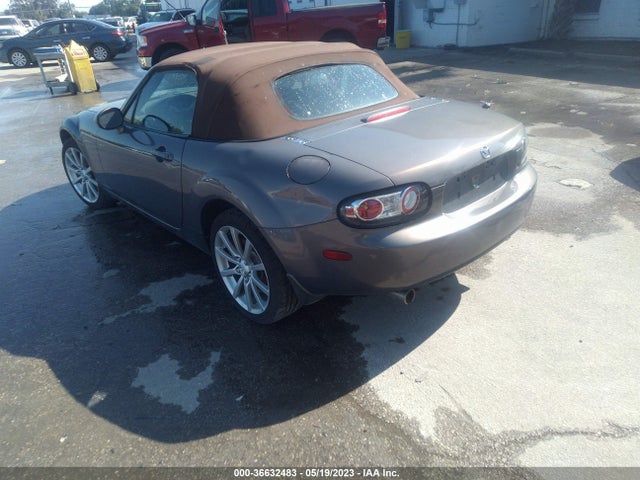 2006 MAZDA MX-5 MIATA GRAND TOURING VIN: JM1NC25F160121005