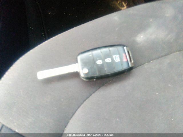 KNDJN2A28F7802362 KIA Soul Base