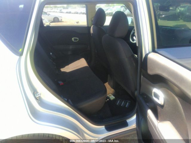 KNDJN2A28F7802362 KIA Soul Base