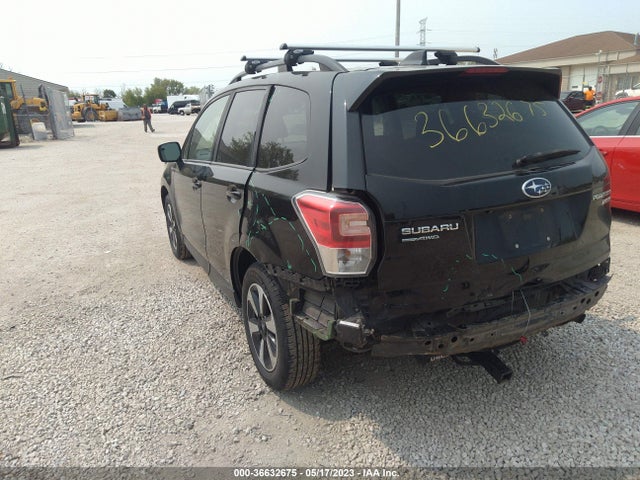 2017 SUBARU FORESTER PREMIUM VIN: JF2SJAGC2HH458102