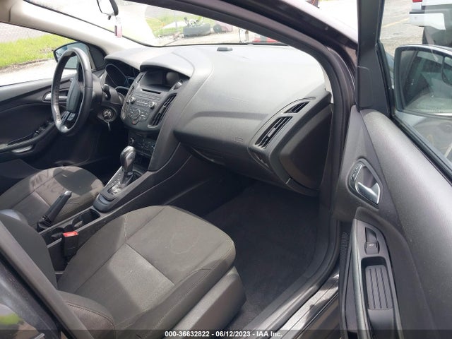 2016 FORD FOCUS SE VIN: 1FADP3F27GL317960