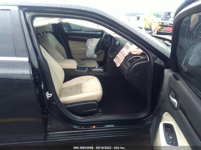 2C3CCAAG3KH654547 Chrysler 300 Touring