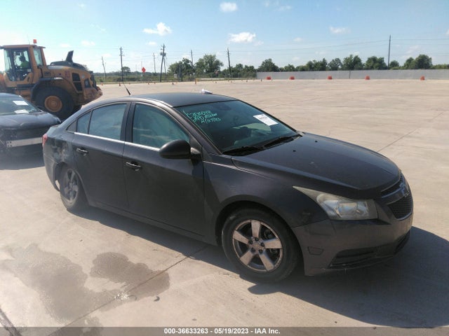 2014 1G1PC5SB5E7317071 main image