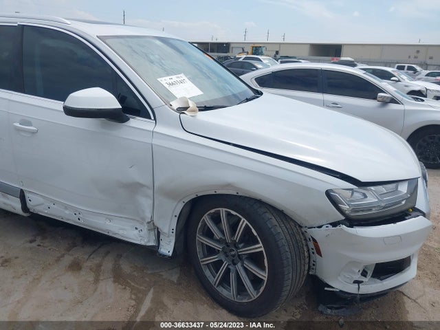 WA1LAAF76JD012405 Audi Q7 Premium Plus
