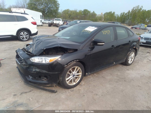 Ford FOCUS SE 2017 1FADP3F22HL225558 Image 2
