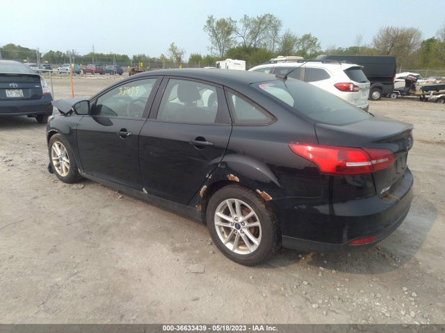 Ford FOCUS SE 2017 1FADP3F22HL225558 Image 4