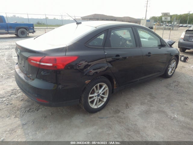 Ford FOCUS SE 2017 1FADP3F22HL225558 Image 5