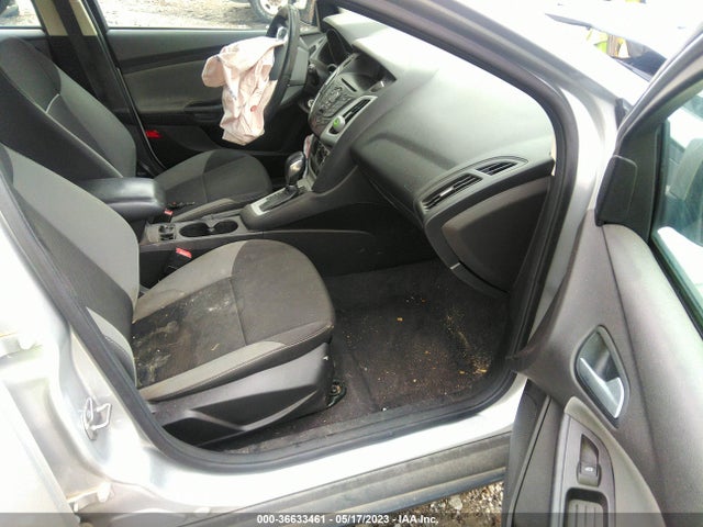 Ford FOCUS SE 2014 1FADP3K28EL186766 Image 5