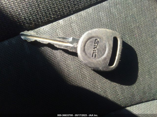 1GKKRPKDXGJ286083 GMC ACADIA SLE