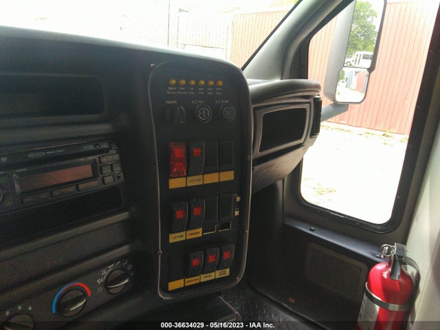 36634029 :رقم المزاد ، 1GBJ5V1919F408392 vin ، 2009 Chevrolet Cc5500 مزاد بيع