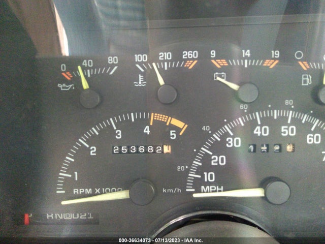 1994 CHEVROLET GMT-400 K1500 VIN: 1GCEK19K1RE182589