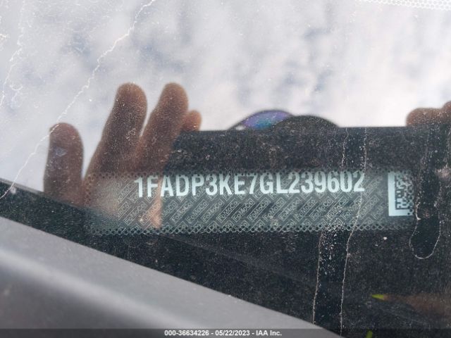 1FADP3KE7GL239602 Ford FOCUS SE