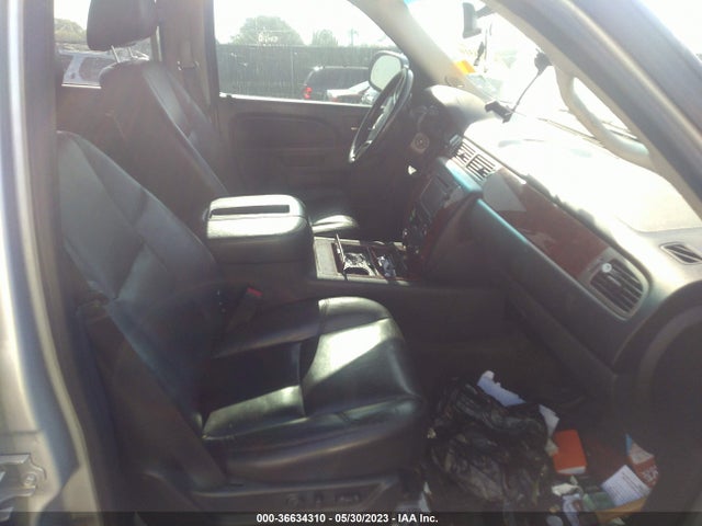 2013 Chevrolet Suburban Ltz მანქანა იყიდება აუქციონზე, vin: 1GNSKKE70DR290995, აუქციონის ნომერი: 36634310