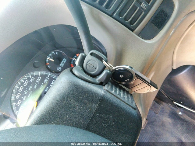 2000 CHEVROLET ASTRO CARGO VAN VIN: 1GCDM19W1YB199191