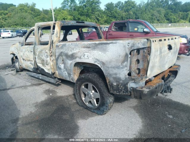 1GT121E84EF130175 GMC Sierra 2500hd Slt