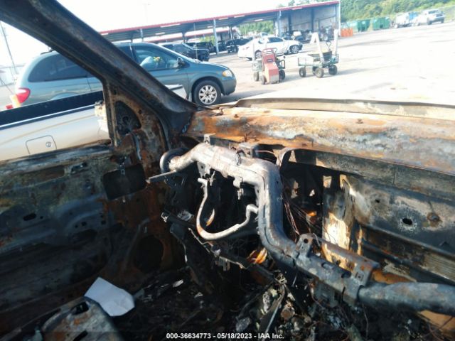1GT121E84EF130175 GMC Sierra 2500hd Slt