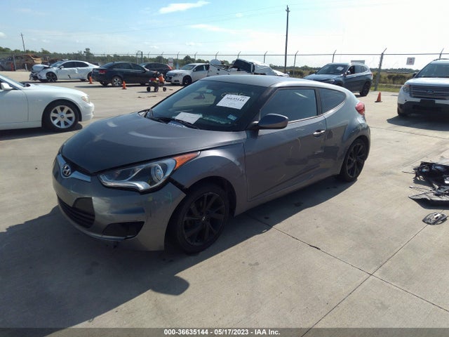 Hyundai VELOSTER 2017 KMHTC6ADXHU313386 Image 2