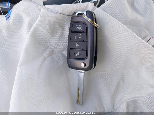 Hyundai ACCENT SE 2019 3KPC24A32KE047029 Image 3