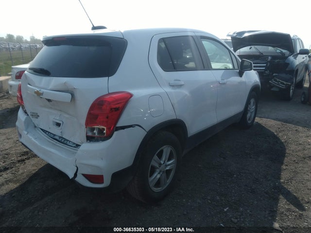 Chevrolet TRAX LS 2020 3GNCJKSBXLL298303 Image 4