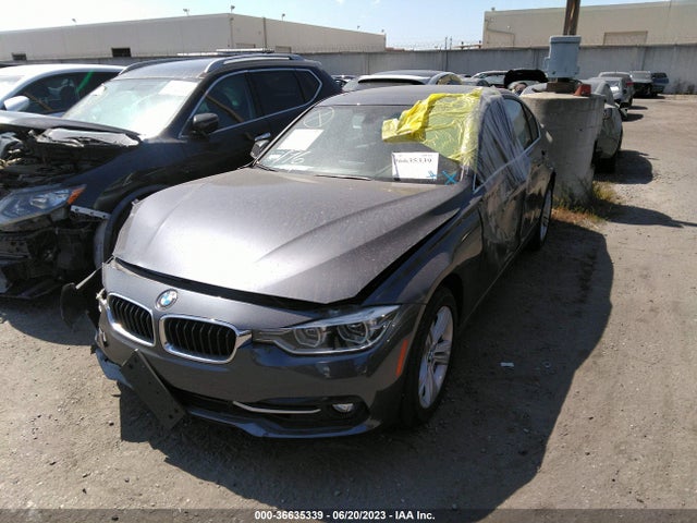 BMW 3 Series 330i 2018 WBA8B9C59JEE82870 Image 2