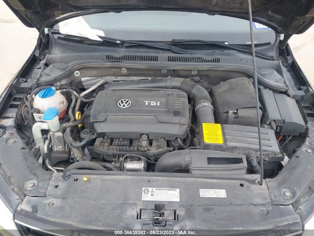 3VWL17AJXHM227017 Volkswagen Jetta 1.8t Sel