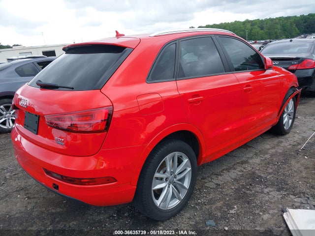WA1ECCFS5HR010015 Audi Q3 PREMIUM
