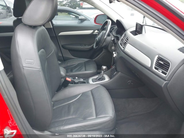 WA1ECCFS5HR010015 Audi Q3 PREMIUM