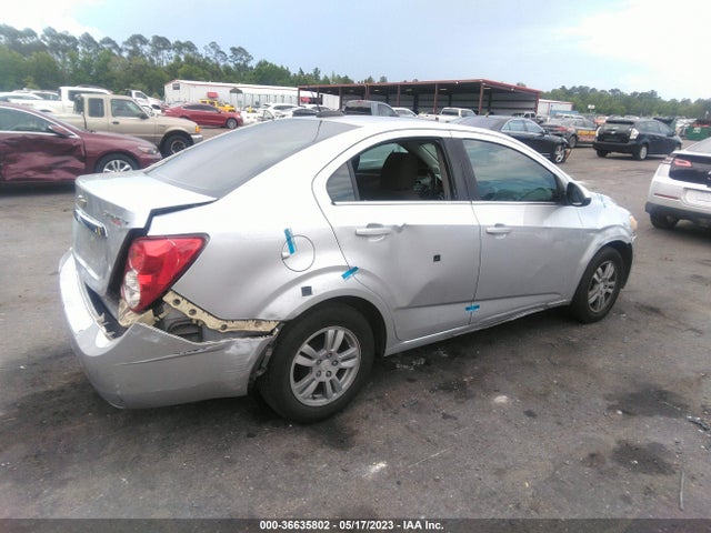 Chevrolet SONIC LT 2015 1G1JC5SH4F4149601 Image 4