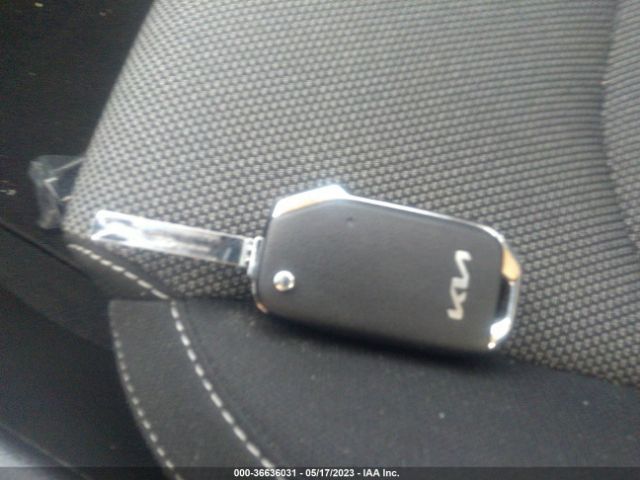 3KPF24AD6PE567067 KIA Forte Lxs